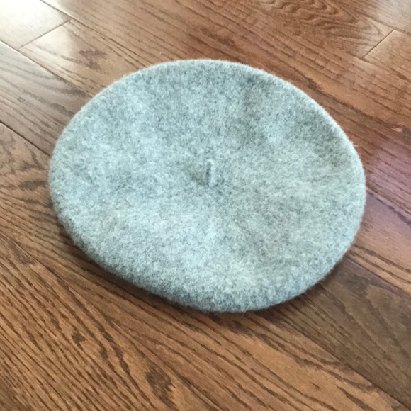 American Eagle Outfitters Accessories - Beret